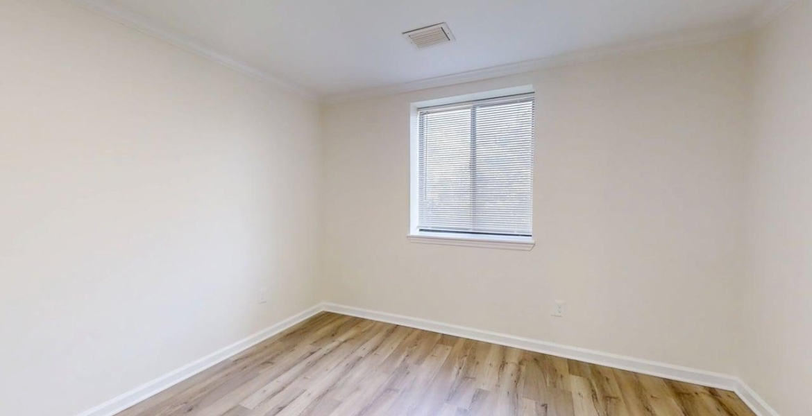 300 Johnson Ferry Rd NE, Sandy Springs, Georgia 30328, ,Condo,For Lease,Johnson Ferry Rd NE,1167