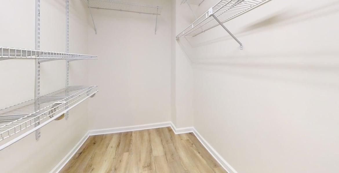 300 Johnson Ferry Rd NE, Sandy Springs, Georgia 30328, ,Condo,For Lease,Johnson Ferry Rd NE,1167