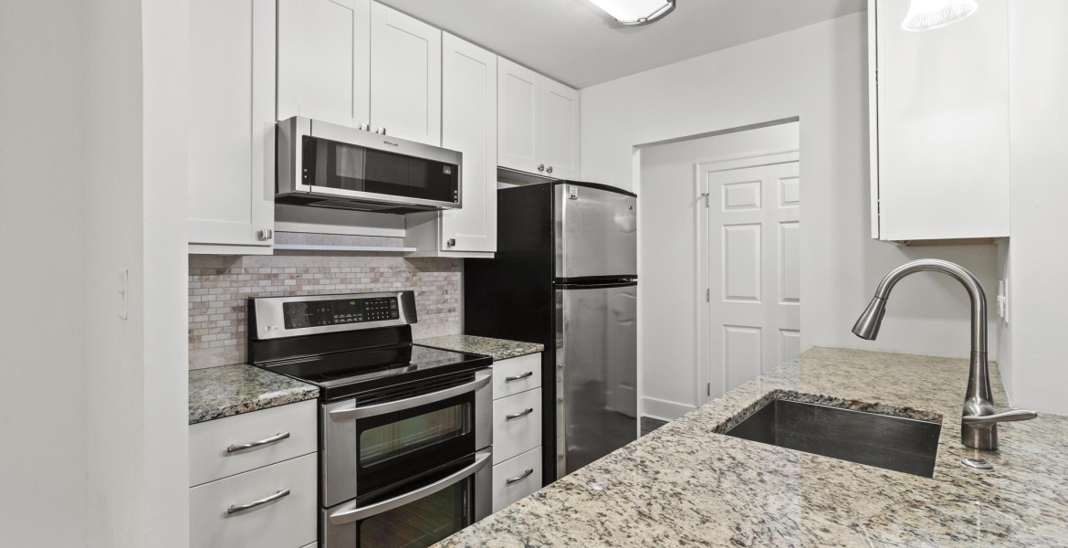 300 Johnson Ferry Rd NE, Sandy Springs, Georgia 30328, ,Condo,For Lease,Johnson Ferry Rd NE,1168