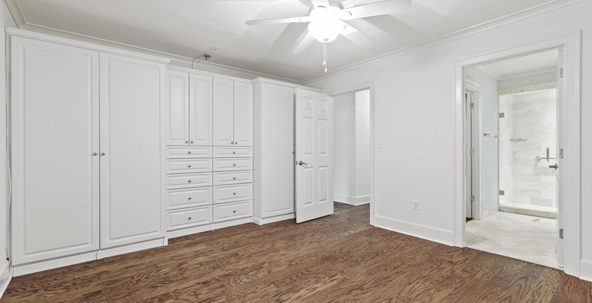 300 Johnson Ferry Rd NE, Sandy Springs, Georgia 30328, ,Condo,For Lease,Johnson Ferry Rd NE,1168