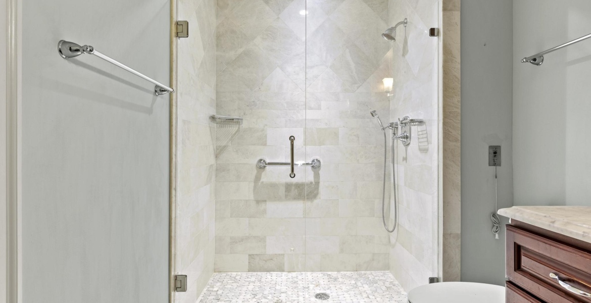 300 Johnson Ferry Rd NE, Sandy Springs, Georgia 30328, ,Condo,For Lease,Johnson Ferry Rd NE,1168