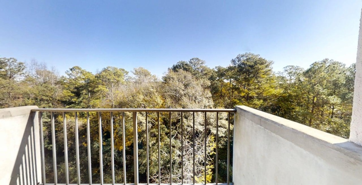 300 Johnson Ferry Rd NE, Sandy Springs, Georgia 30328, ,Condo,For Lease,Johnson Ferry Rd NE,1170