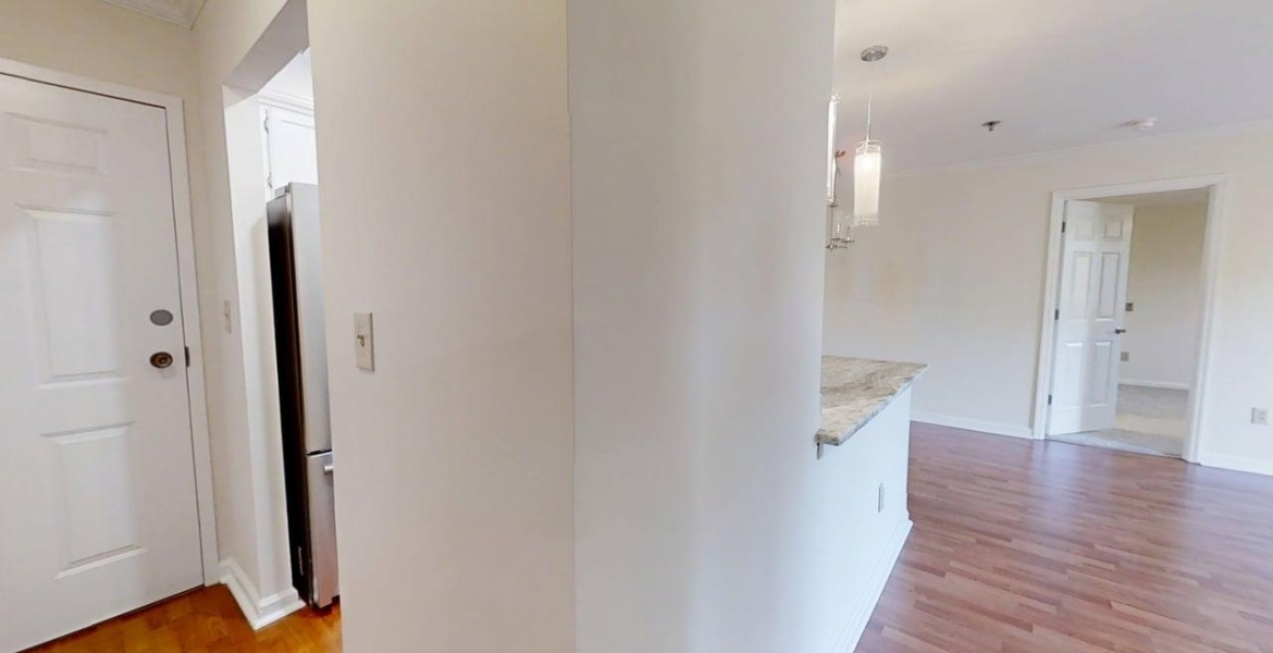 300 Johnson Ferry Rd NE, Sandy Springs, Georgia 30328, ,Condo,For Lease,Johnson Ferry Rd NE,1170