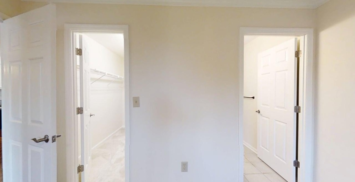 300 Johnson Ferry Rd NE, Sandy Springs, Georgia 30328, ,Condo,For Lease,Johnson Ferry Rd NE,1170