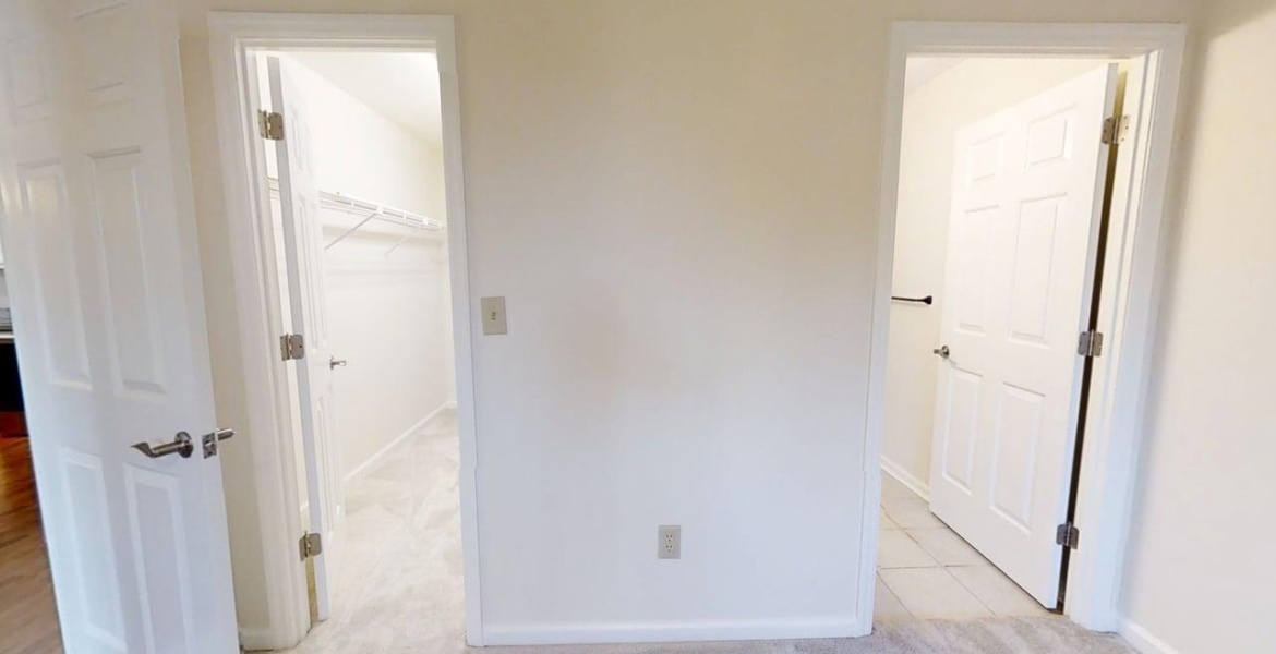 300 Johnson Ferry Rd NE, Sandy Springs, Georgia 30328, ,Condo,For Lease,Johnson Ferry Rd NE,1170