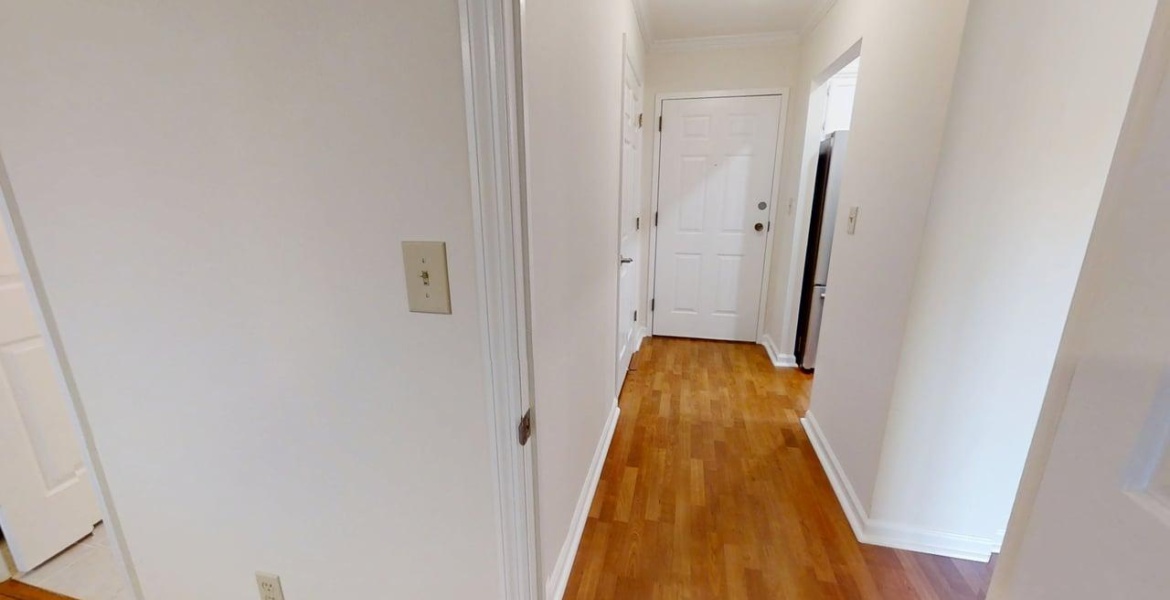 300 Johnson Ferry Rd NE, Sandy Springs, Georgia 30328, ,Condo,For Lease,Johnson Ferry Rd NE,1170