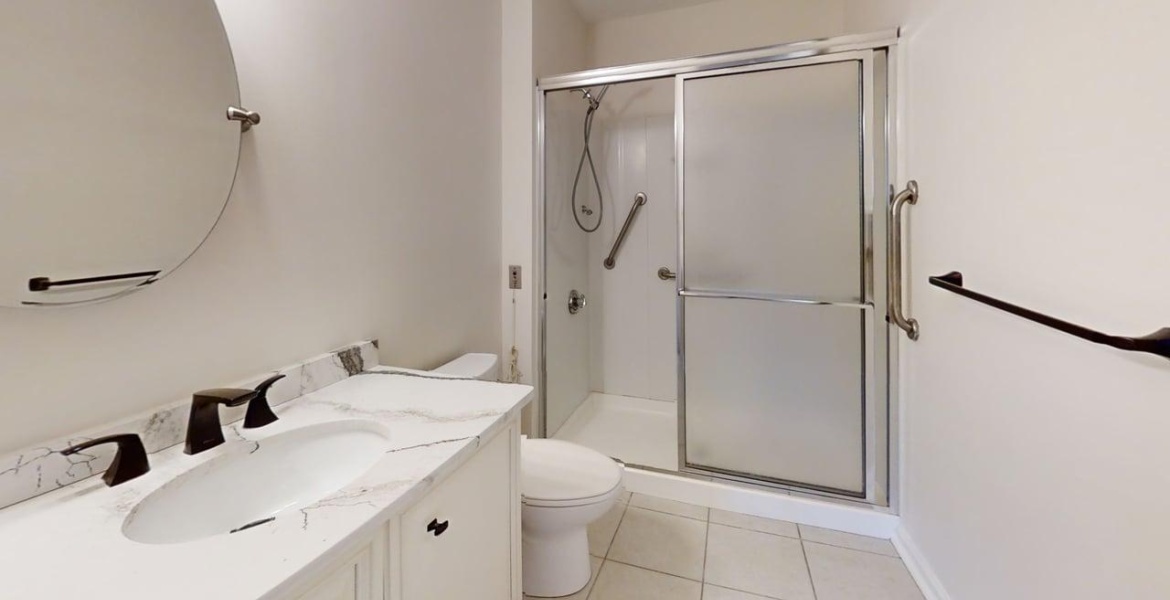 300 Johnson Ferry Rd NE, Sandy Springs, Georgia 30328, ,Condo,For Lease,Johnson Ferry Rd NE,1170