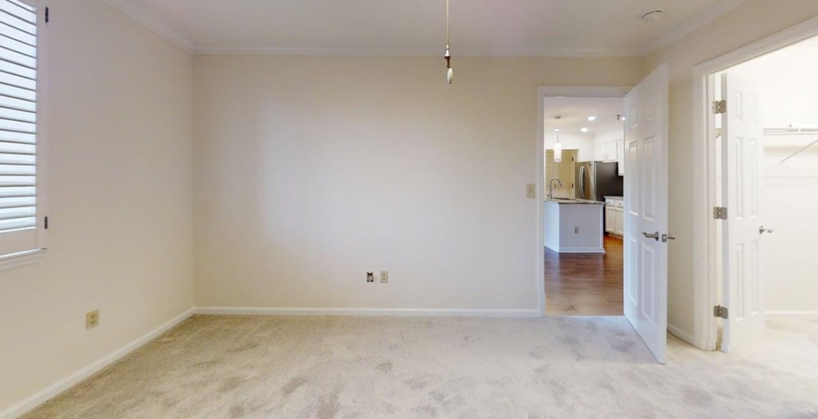 300 Johnson Ferry Rd NE, Sandy Springs, Georgia 30328, ,Condo,For Lease,Johnson Ferry Rd NE,1170