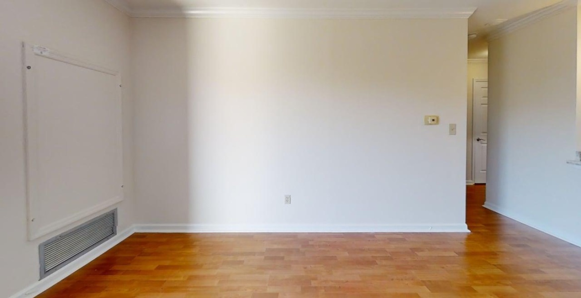 300 Johnson Ferry Rd NE, Sandy Springs, Georgia 30328, ,Condo,For Lease,Johnson Ferry Rd NE,1170