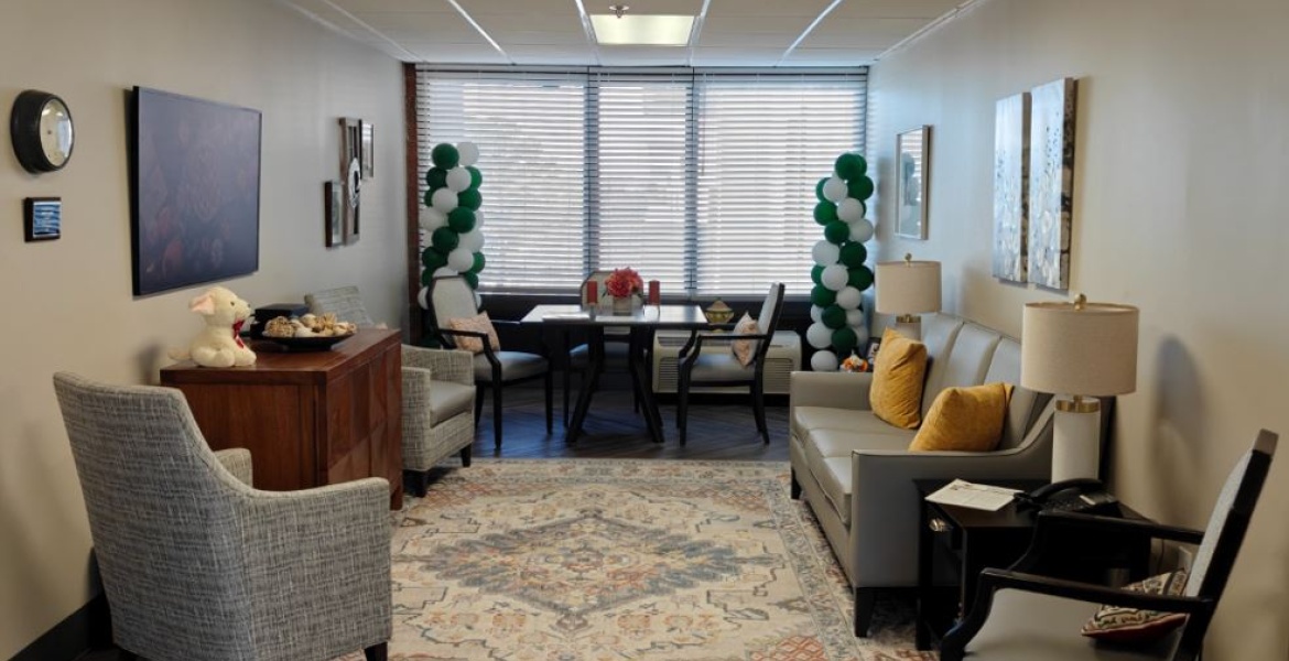 300 Johnson Ferry Rd NE, Sandy Springs, Georgia 30328, ,Condo,For Lease,Johnson Ferry Rd NE,1172