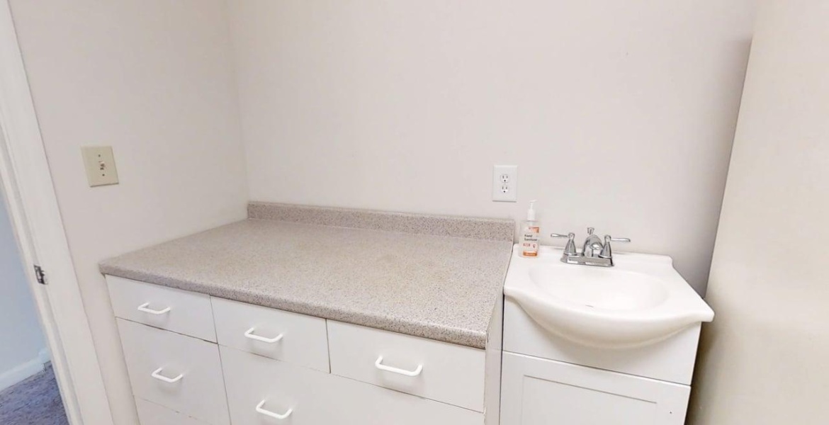 300 Johnson Ferry Rd NE, Sandy Springs, Georgia 30328, ,Condo,For Sale,Johnson Ferry Rd NE,1174