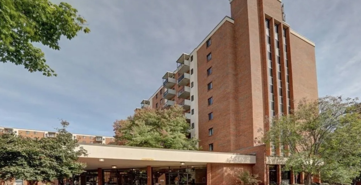 300 Johnson Ferry Rd NE, Sandy Springs, Georgia 30328, ,Condo,For Lease,Johnson Ferry Rd NE,1176