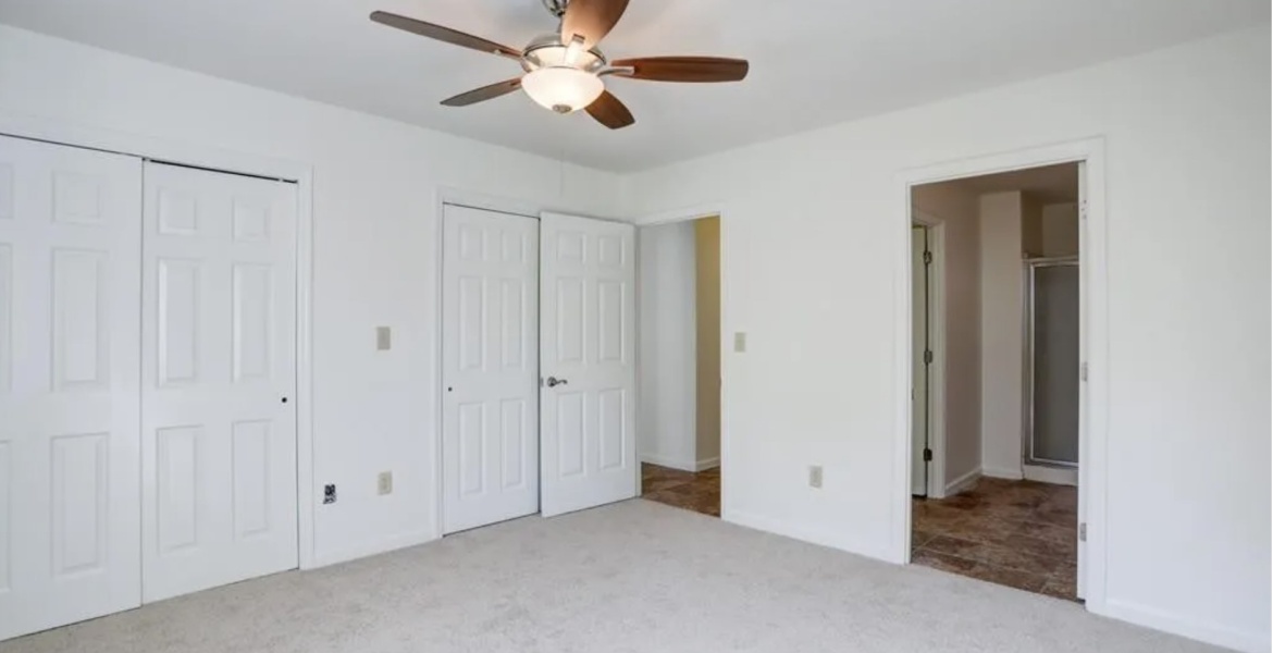 300 Johnson Ferry Rd NE, Sandy Springs, Georgia 30328, ,Condo,For Lease,Johnson Ferry Rd NE,1176