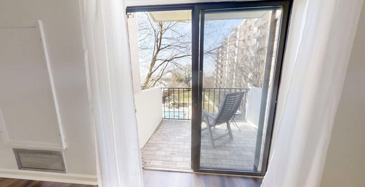 300 Johnson Ferry Rd NE, Sandy Springs, Georgia 30328, ,Condo,For Lease,Johnson Ferry Rd NE,1177