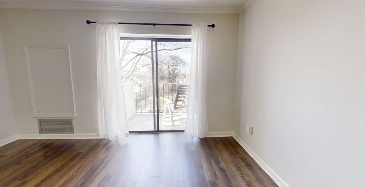 300 Johnson Ferry Rd NE, Sandy Springs, Georgia 30328, ,Condo,For Lease,Johnson Ferry Rd NE,1177