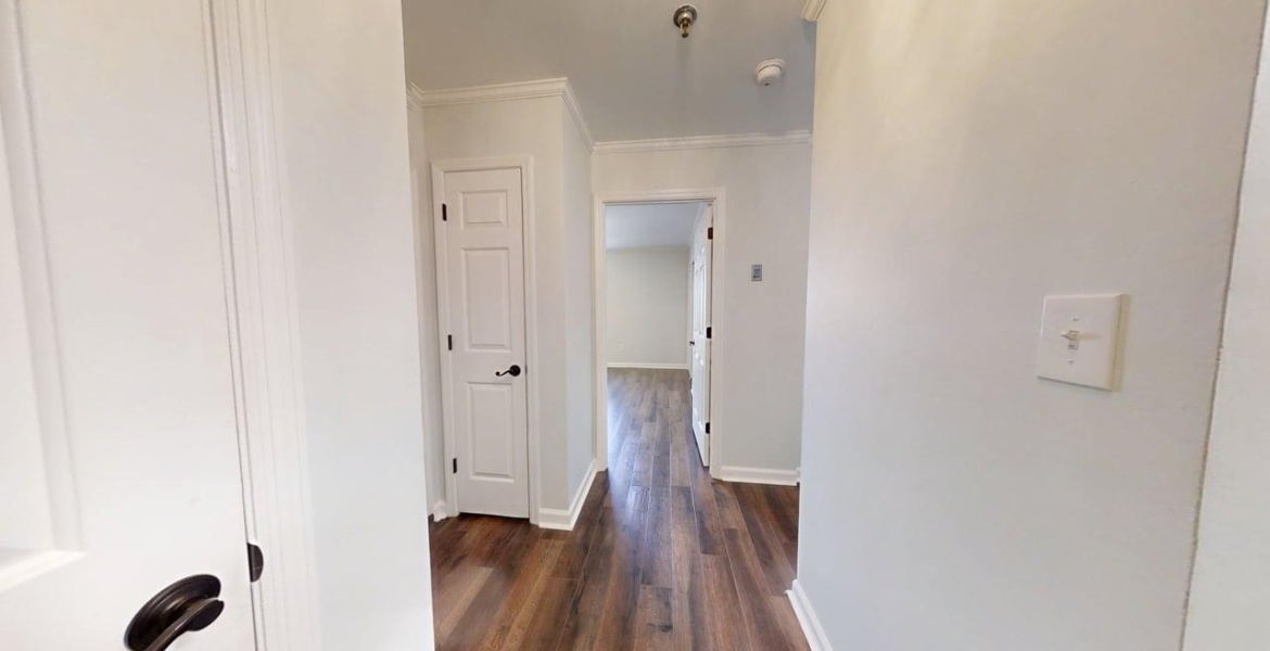 300 Johnson Ferry Rd NE, Sandy Springs, Georgia 30328, ,Condo,For Lease,Johnson Ferry Rd NE,1177