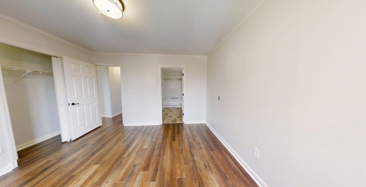 300 Johnson Ferry Rd NE, Sandy Springs, Georgia 30328, ,Condo,For Lease,Johnson Ferry Rd NE,1177