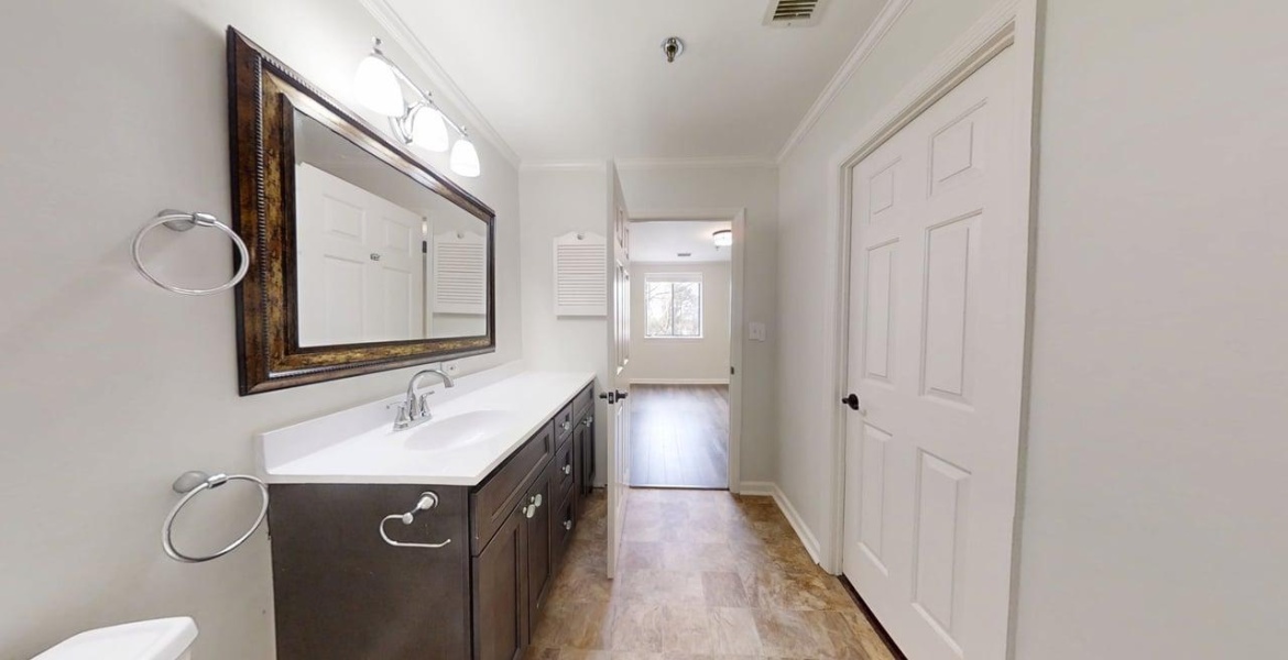 300 Johnson Ferry Rd NE, Sandy Springs, Georgia 30328, ,Condo,For Lease,Johnson Ferry Rd NE,1177