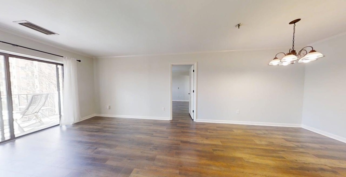 300 Johnson Ferry Rd NE, Sandy Springs, Georgia 30328, ,Condo,For Lease,Johnson Ferry Rd NE,1177