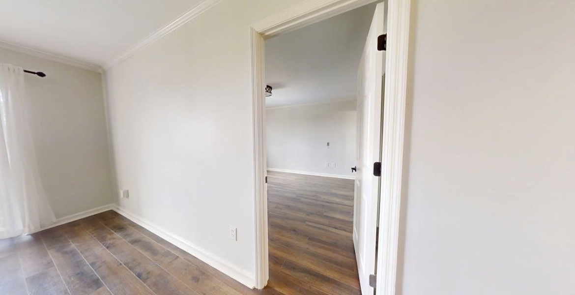 300 Johnson Ferry Rd NE, Sandy Springs, Georgia 30328, ,Condo,For Lease,Johnson Ferry Rd NE,1177