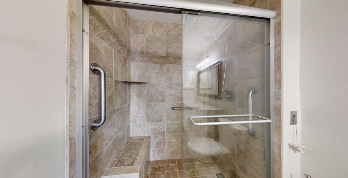 300 Johnson Ferry Rd NE, Sandy Springs, Georgia 30328, ,Condo,For Lease,Johnson Ferry Rd NE,1177