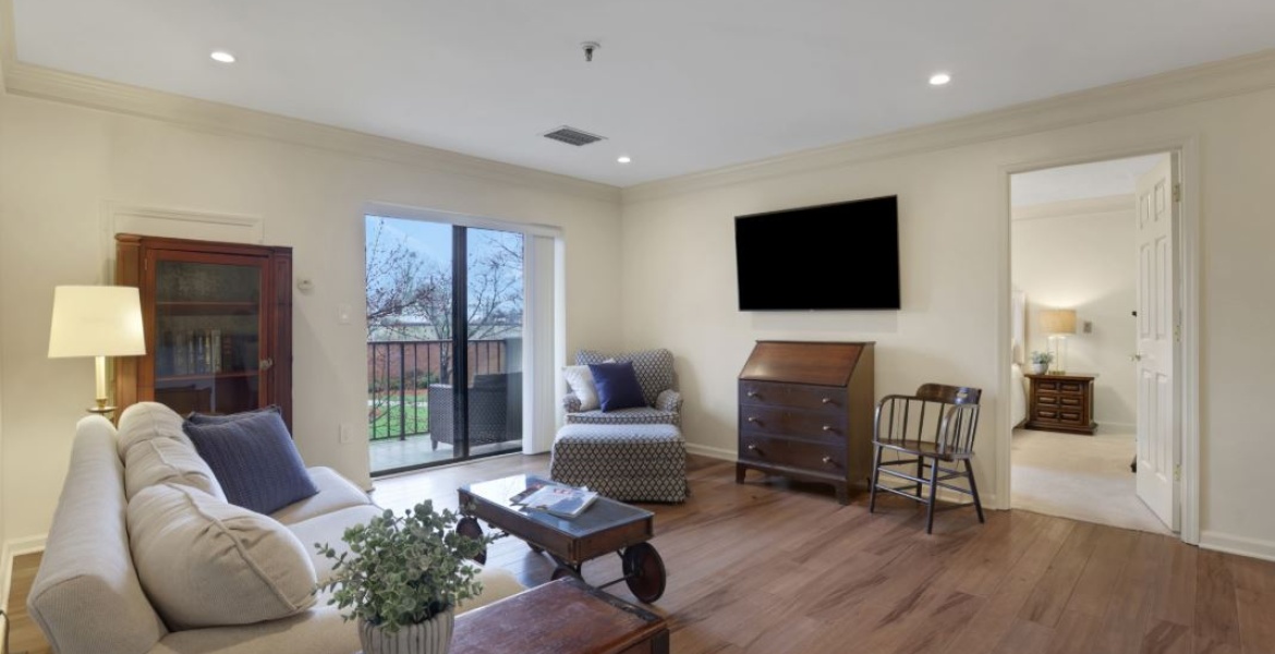 300 Johnson Ferry Rd NE, Sandy Springs, Georgia 30328, ,Condo,For Sale,Johnson Ferry Rd NE,1178