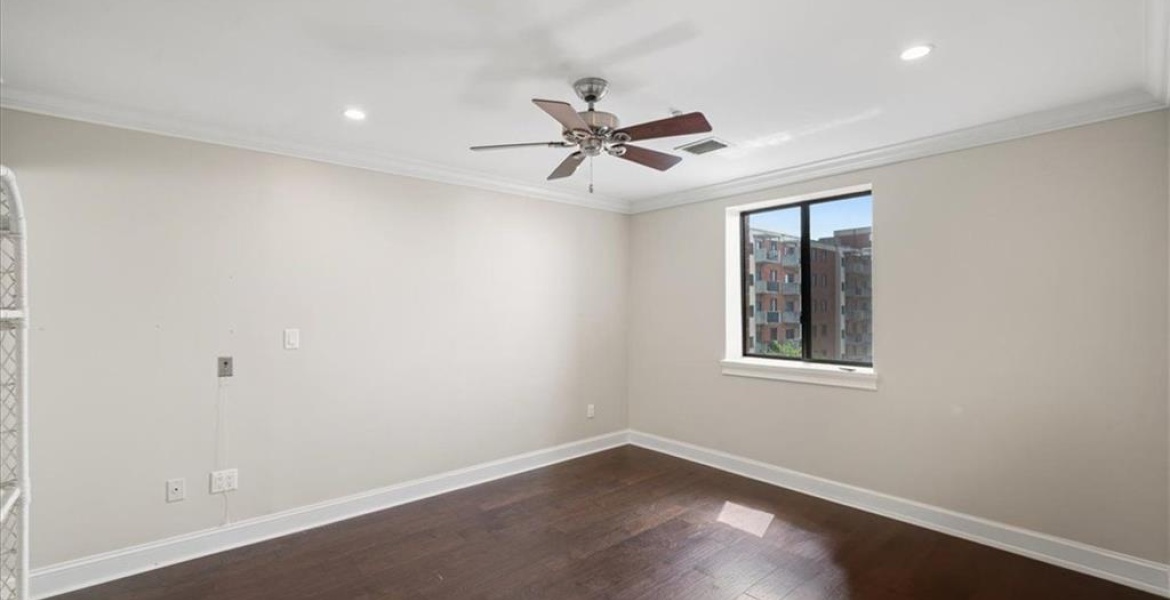 300 Johnson Ferry Rd NE, Sandy Springs, Georgia 30328, ,Condo,For Sale,Johnson Ferry Rd NE,1179