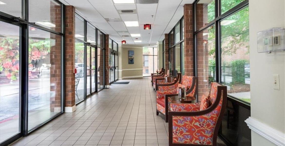 300 Johnson Ferry Rd NE, Sandy Springs, Georgia 30328, ,Condo,For Sale,Johnson Ferry Rd NE,1179