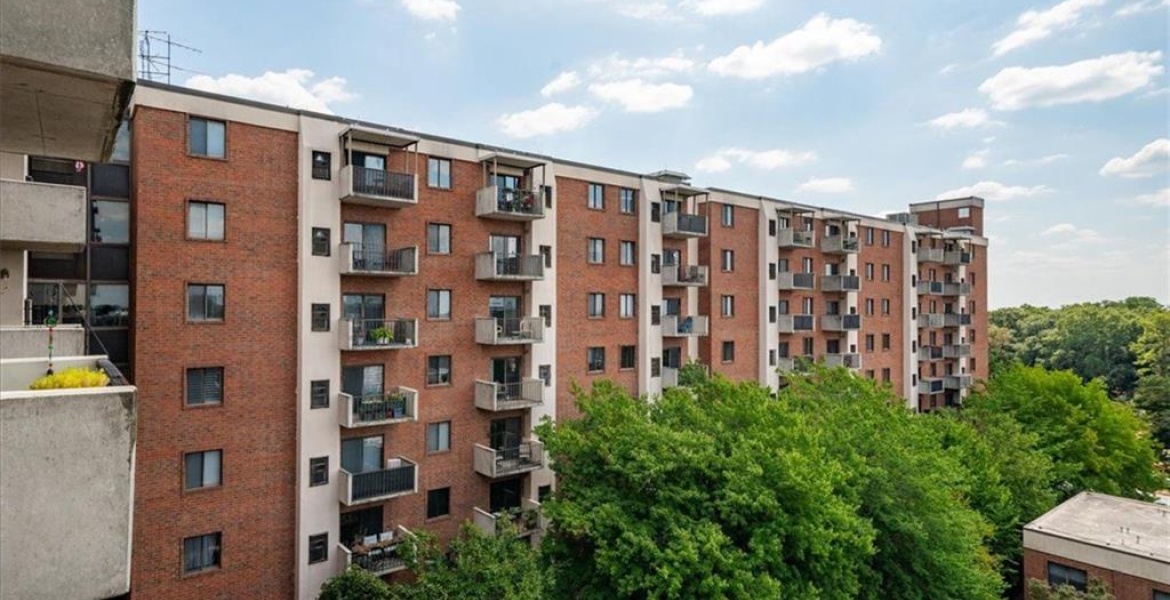 300 Johnson Ferry Rd NE, Sandy Springs, Georgia 30328, ,Condo,For Sale,Johnson Ferry Rd NE,1179