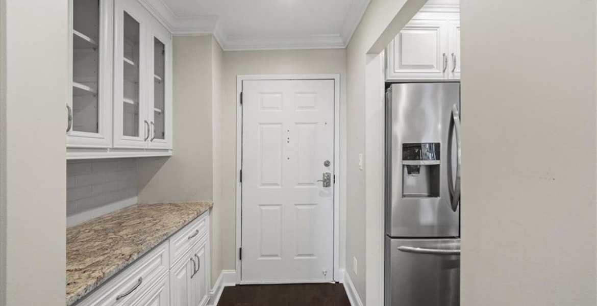 300 Johnson Ferry Rd NE, Sandy Springs, Georgia 30328, ,Condo,For Sale,Johnson Ferry Rd NE,1179