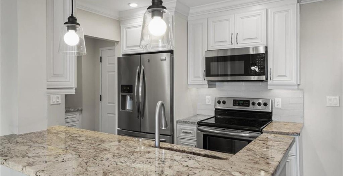 300 Johnson Ferry Rd NE, Sandy Springs, Georgia 30328, ,Condo,For Sale,Johnson Ferry Rd NE,1179