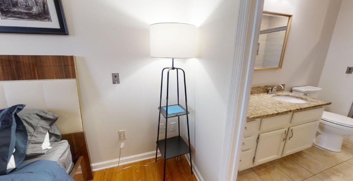 300 Johnson Ferry Rd NE, Sandy Springs, Georgia 30328, ,Condo,For Sale,Johnson Ferry Rd NE,1180