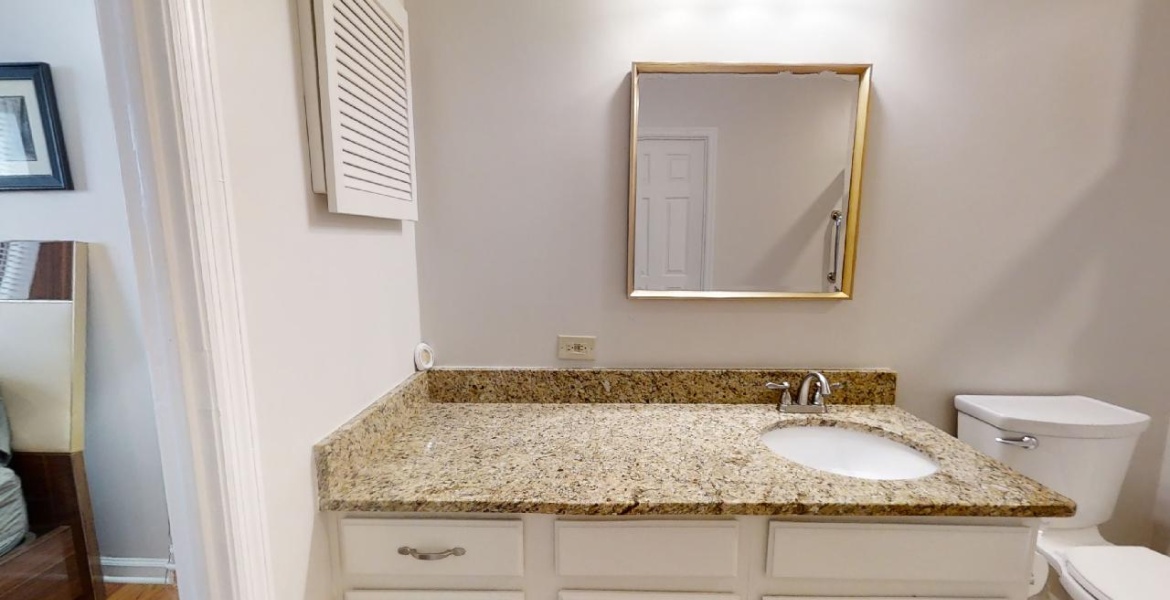 300 Johnson Ferry Rd NE, Sandy Springs, Georgia 30328, ,Condo,For Sale,Johnson Ferry Rd NE,1180