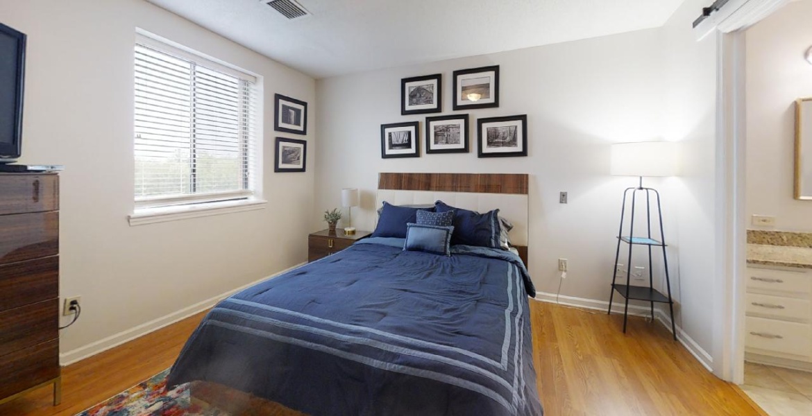 300 Johnson Ferry Rd NE, Sandy Springs, Georgia 30328, ,Condo,For Sale,Johnson Ferry Rd NE,1180