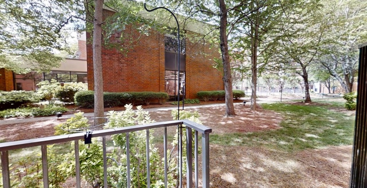 300 Johnson Ferry Rd. NE, Sandy Springs, Georgia 30328, ,Condo,For Sale,Mount Vernon Towers,Johnson Ferry Rd. NE,9,1184