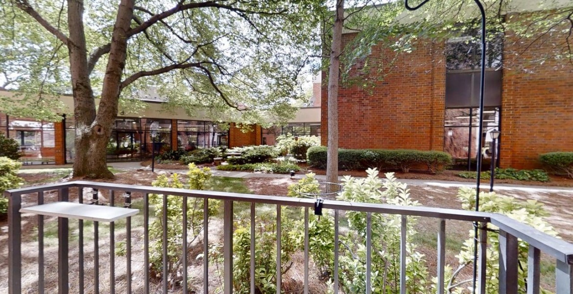 300 Johnson Ferry Rd. NE, Sandy Springs, Georgia 30328, ,Condo,For Sale,Mount Vernon Towers,Johnson Ferry Rd. NE,9,1184