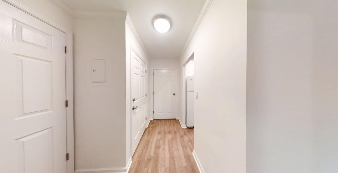 300 Johnson Ferry Rd. NE, Sandy Springs, Georgia 30328, ,Condo,For Sale,Mount Vernon Towers,Johnson Ferry Rd. NE,9,1184