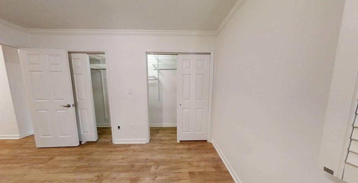 300 Johnson Ferry Rd. NE, Sandy Springs, Georgia 30328, ,Condo,For Sale,Mount Vernon Towers,Johnson Ferry Rd. NE,9,1184