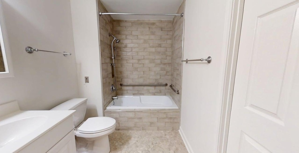 300 Johnson Ferry Rd. NE, Sandy Springs, Georgia 30328, ,Condo,For Sale,Mount Vernon Towers,Johnson Ferry Rd. NE,9,1184