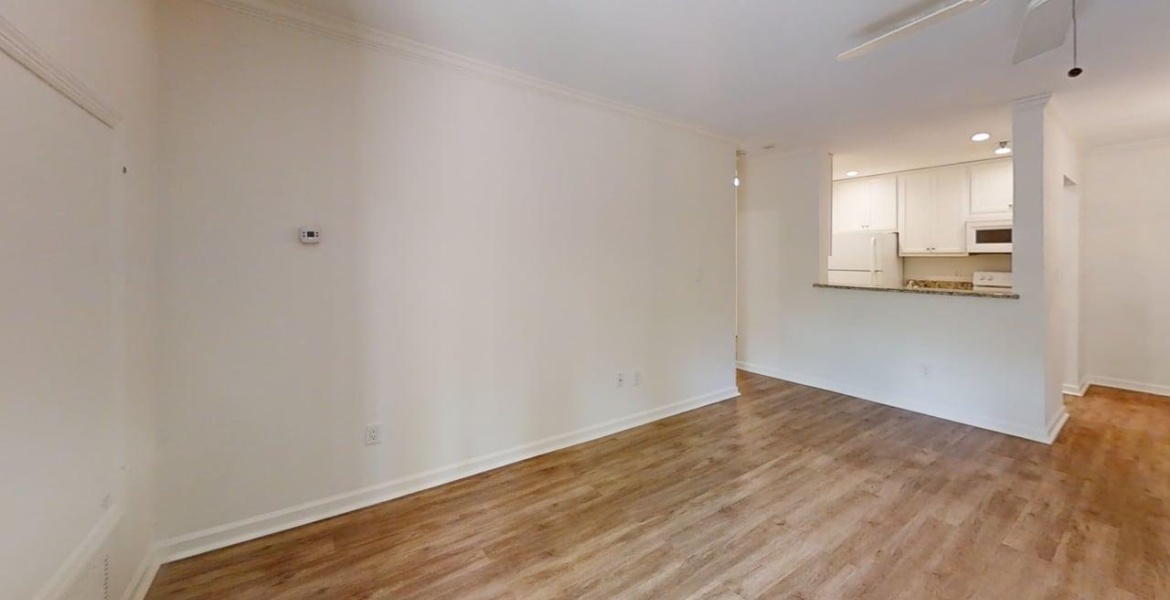 300 Johnson Ferry Rd. NE, Sandy Springs, Georgia 30328, ,Condo,For Sale,Mount Vernon Towers,Johnson Ferry Rd. NE,9,1184