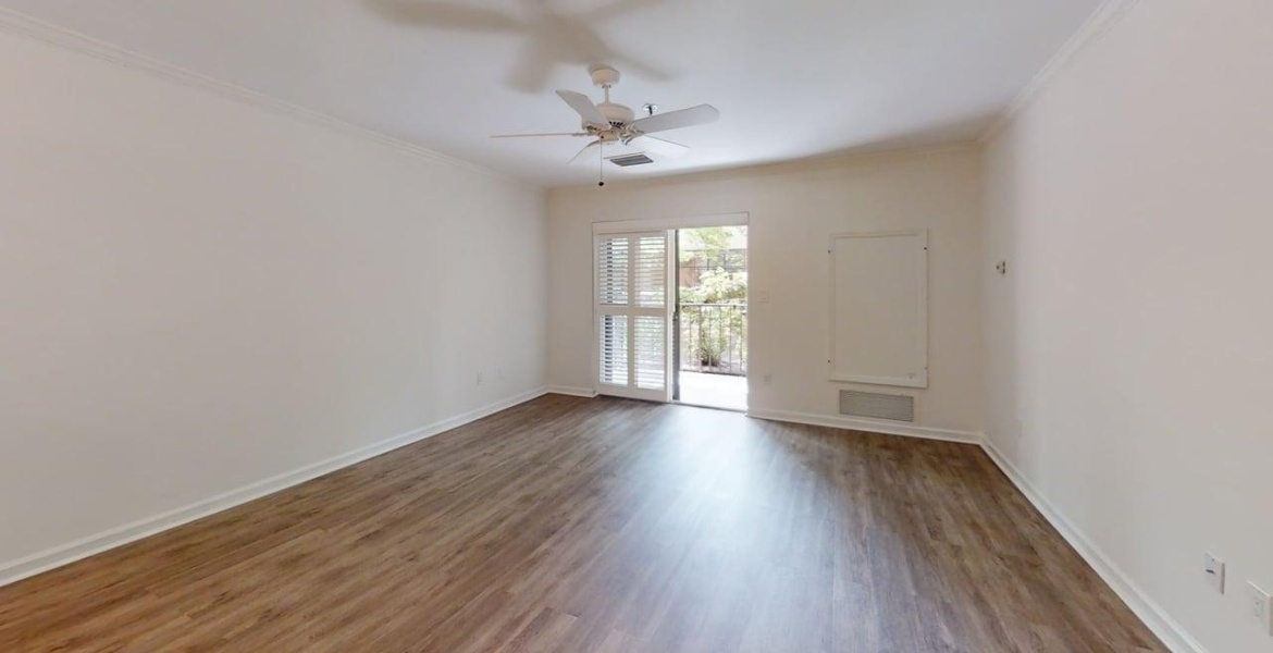 300 Johnson Ferry Rd. NE, Sandy Springs, Georgia 30328, ,Condo,For Sale,Mount Vernon Towers,Johnson Ferry Rd. NE,9,1184