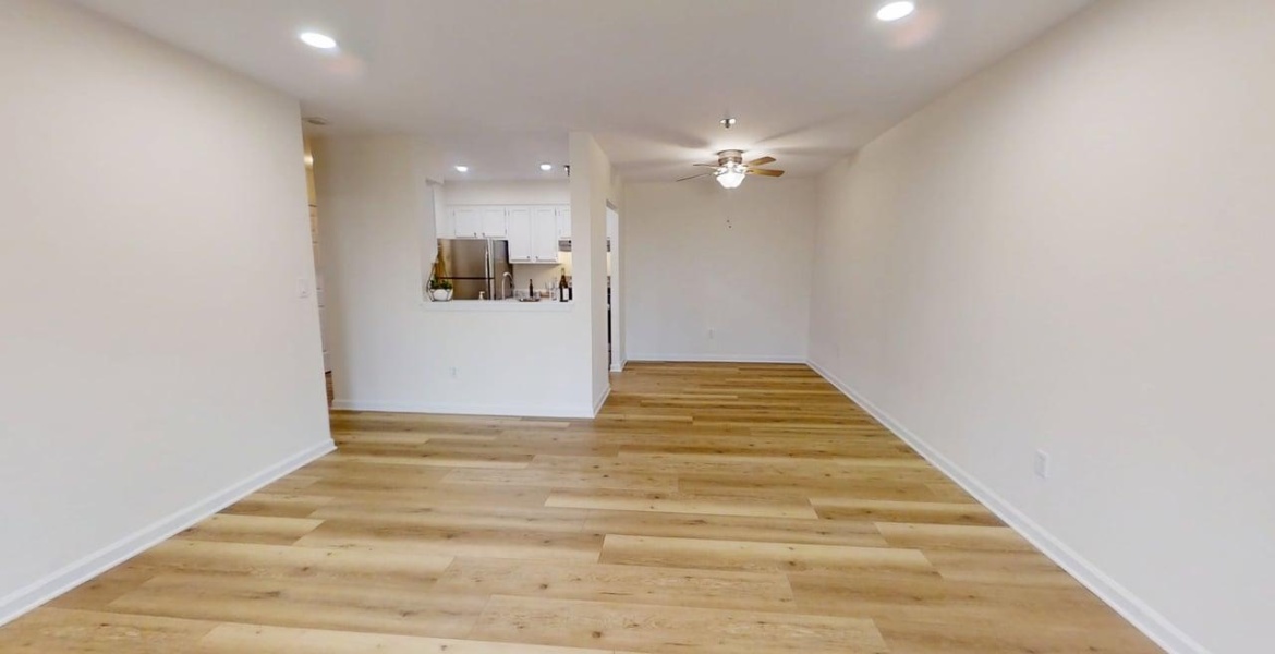 300 Johnson Ferry Rd NE, Sandy Springs, Georgia 30328, ,Condo,For Sale,Johnson Ferry Rd NE,1186