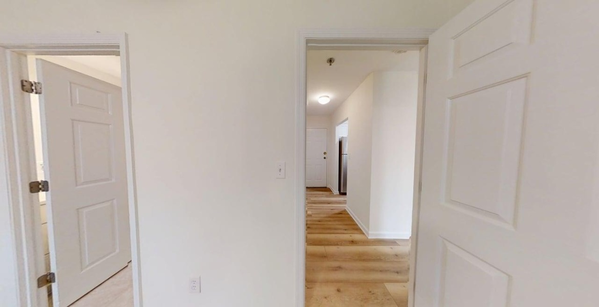 300 Johnson Ferry Rd NE, Sandy Springs, Georgia 30328, ,Condo,For Sale,Johnson Ferry Rd NE,1186