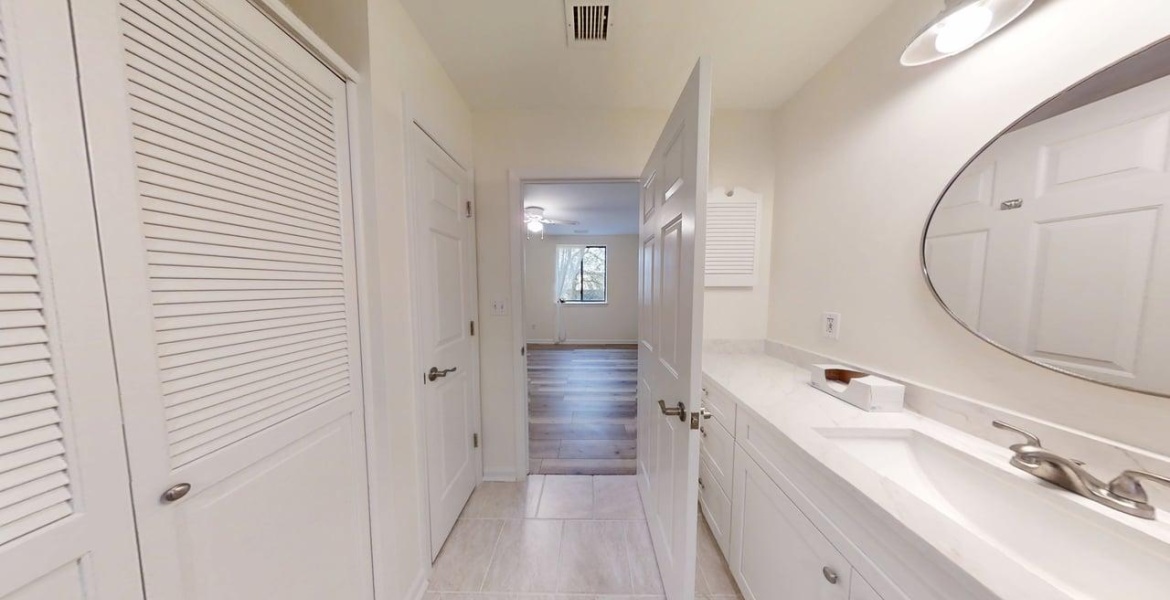 300 Johnson Ferry Rd NE, Sandy Springs, Georgia 30328, ,Condo,For Sale,Johnson Ferry Rd NE,1186