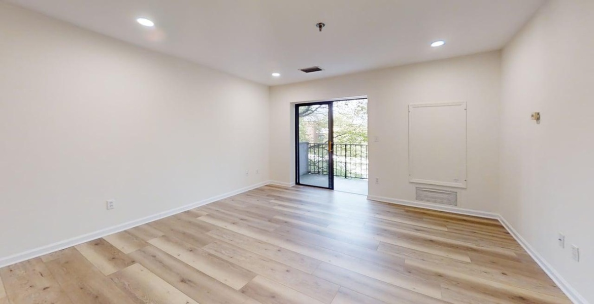 300 Johnson Ferry Rd NE, Sandy Springs, Georgia 30328, ,Condo,For Sale,Johnson Ferry Rd NE,1186